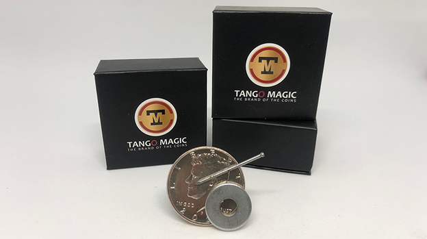 Strong Magnetic Half Dollar (D0112) by Tango - Trick