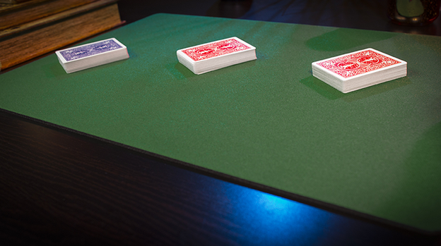 Economy Close-Up Pad 16X23 (Green) by Murphy's Magic Supplies - Trick