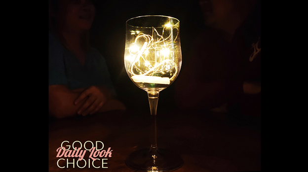 OUTDOOR WINE GLASS by JL Magic - Trick