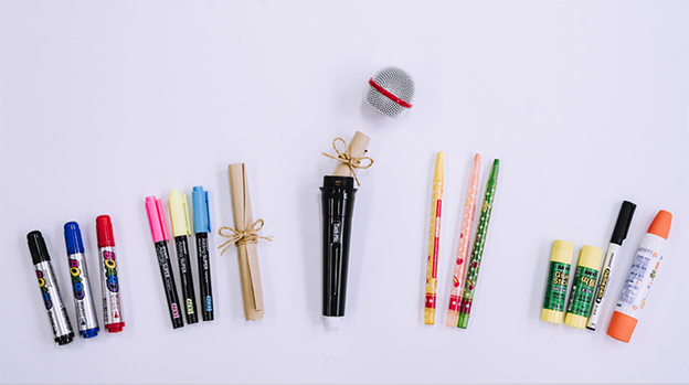 Microphone (Giggle Stick) by JL Magic - Trick