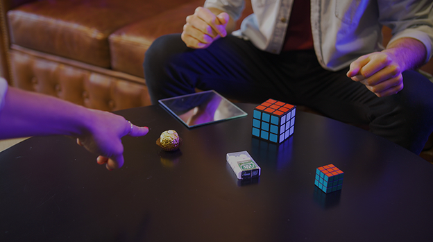Mirror Standard Rubik Cube (Gimmick and Online Instructions) by Rodrigo Romano - Trick
