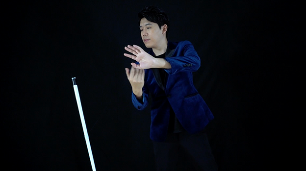 Dancing Vanishing Cane V2 / WHITE (D.V.C.) by Magiclism