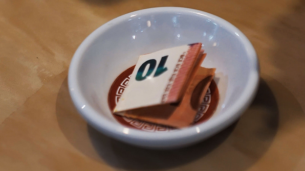 Switch Cup (Gimmicks and Online Instructions) by Jérôme Sauloup & Magic Dream - Trick