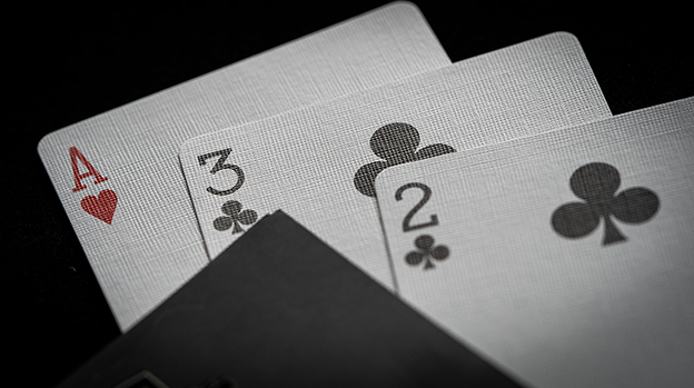 Michael Skinner's Ultimate 3 Card Monte (Blue) by Murphy's Magic Supplies Inc. - Trick