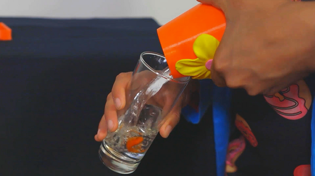 COMEDY WATERING CAN (Gimmicks and Online Instructions) by Mago Flash