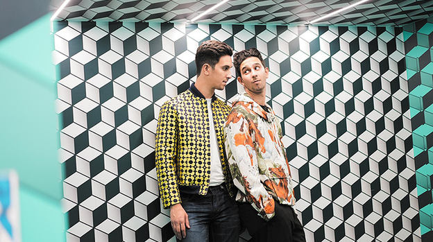 Zeus Morph by Les French Twins- Trick