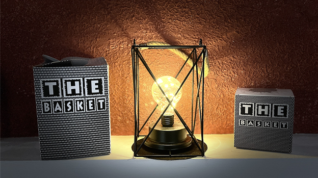 THE BASKET CLOSE UP (Gimmicks and Online Instructions) by Gonzalo Albiñana & Adrian Vega - Trick