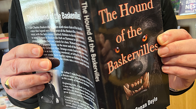 Facsimile (The Hound of the Baskervilles) by Michael Daniels - Trick