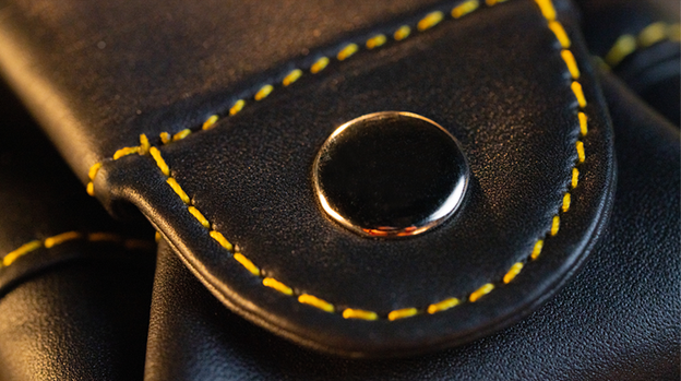 COLOR CODE COIN PURSE YELLOW by Bob Kohler - Trick