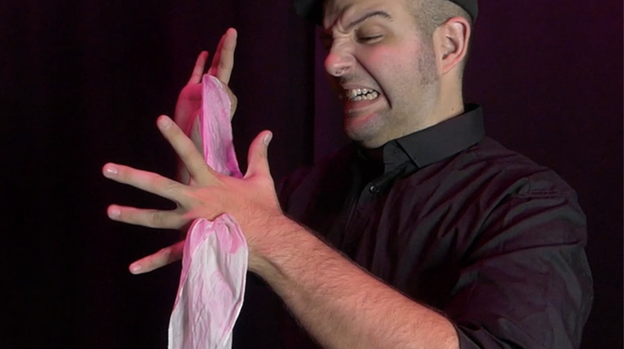 The Silk by Gonzalo Albiñana and Crazy Jokers - Trick