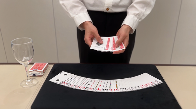 Parlour Collectors 2.0 BLUE (Gimmicks and Online Instructions) by JT - Trick