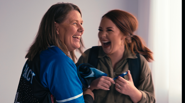 Shelby Wallet (Gimmicks and Online Instructions) by Gaz Lawrence and Mark Mason - Trick