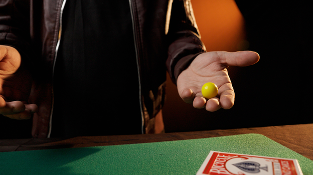 Bounce no Bounce Balls YELLOW by Murphy's Magic - Trick