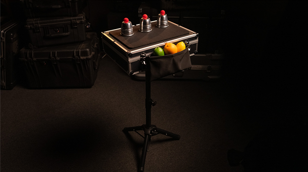 MAGICIANS BRIEFCASE TABLE by Murphy's Magic