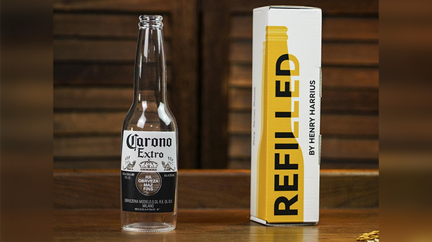 Refilled (Gimmicks and Online Instructions) Henry Harrius - Trick