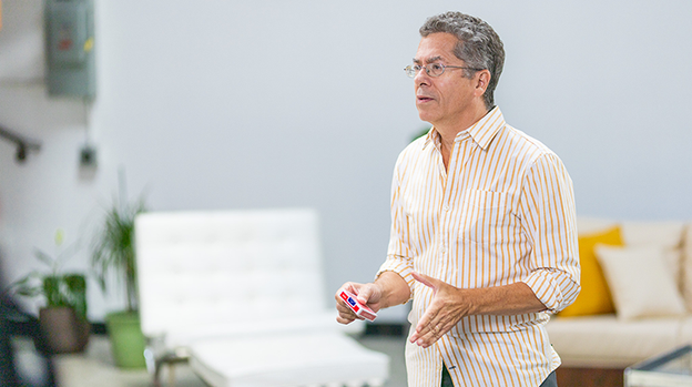 Canon (Gimmicks and Online Instructions) by David Regal - Trick