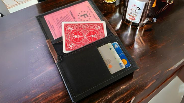 INSTANT WALLET 2.0 (Red) by Andrew and Magic UP
