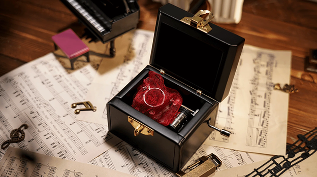 Music Box by Colin Underwood and TCC Magic