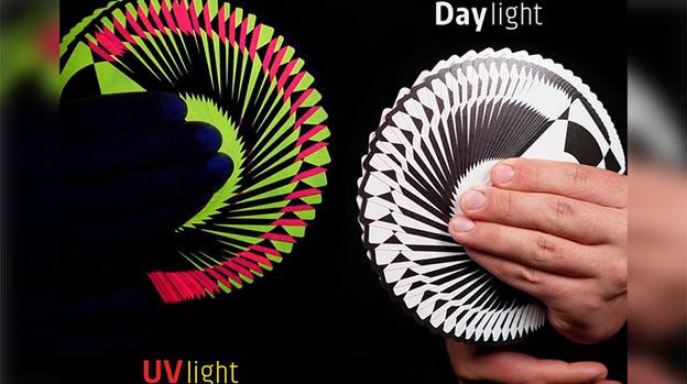 Chris Cards Covered Circle GLOW Playing Cards