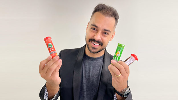 Ring & M by Luiz Paulo Oliveira & Rodrigo Lima