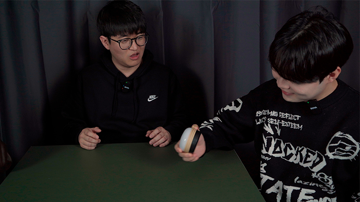 Spirit (Red) by Ardubi & Doosung Hwang