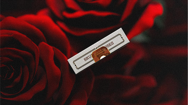 Skulls & Roses Playing Cards (Gilded Edition)